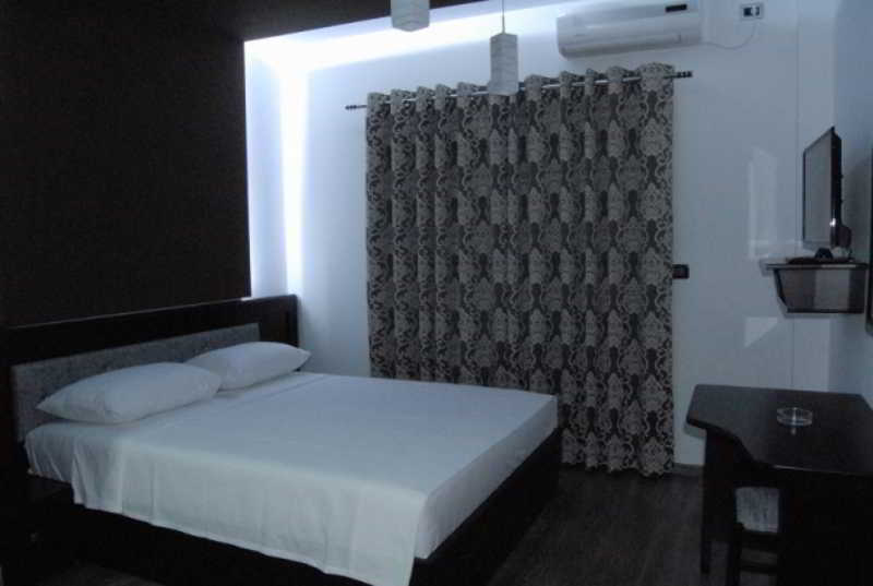 New Heaven Hotel Saranda Extérieur photo