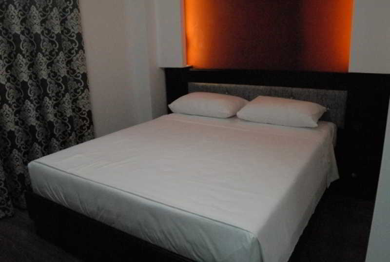 New Heaven Hotel Saranda Extérieur photo